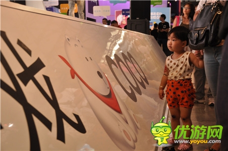觸控游戲CJ首日閃耀全場(chǎng) 展臺(tái)耀眼人氣爆棚