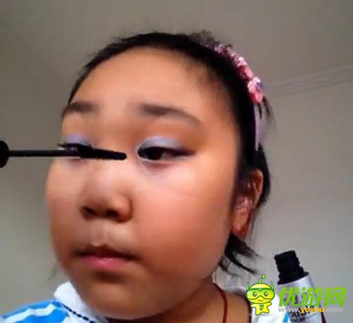 碉堡了！小學(xué)生教你如何化妝