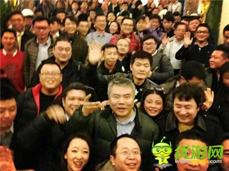 360游戲狂歡節(jié)開(kāi)幕 萬(wàn)人狂歡連嗨三天